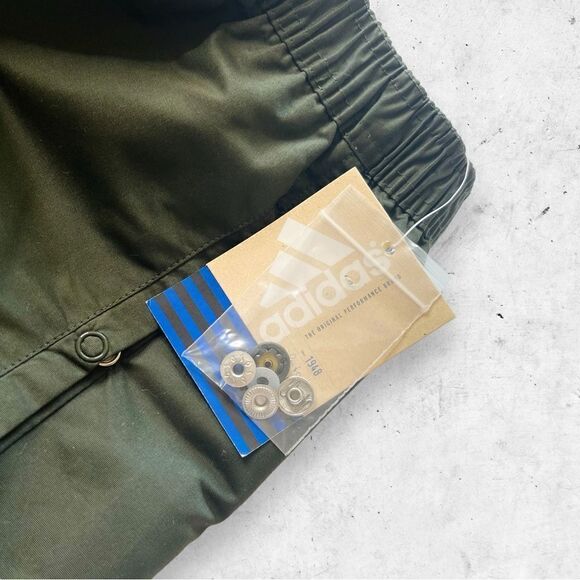 Vtg NOS NWT Y2K adidas Tech Shorts, 3 Logos Pockets, White Tag 2002 Streetwear L - Picture 7 of 9